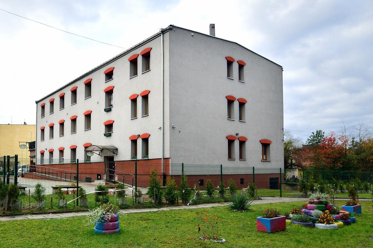 Hotel Gracja Kuznia Raciborska Exterior foto